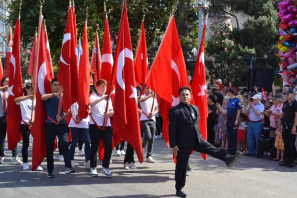 ZAFER BAYRAMI COŞKUYLA KUTLANDI