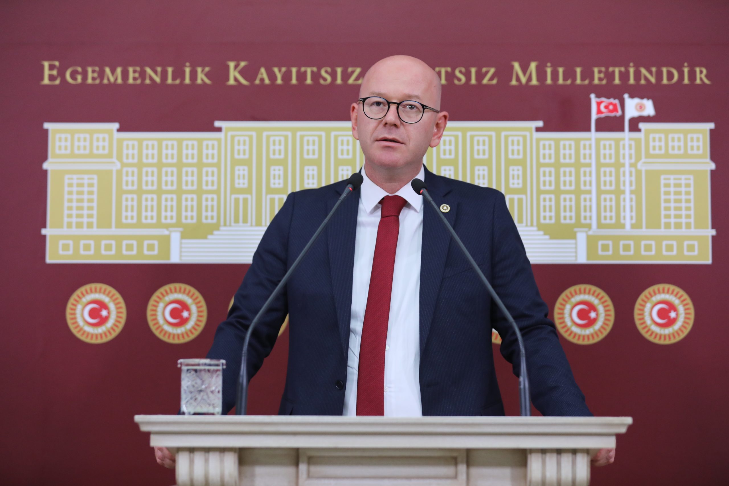 CHP Balıkesir Milletvekili Serkan Sarı Muğla’nın Milas ilçesine bağlı İkizköy’deki