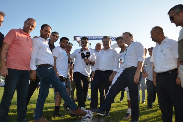 KUŞCENNETİ FUTBOL TURNUVASINA MUHTEŞEM AÇILIŞ