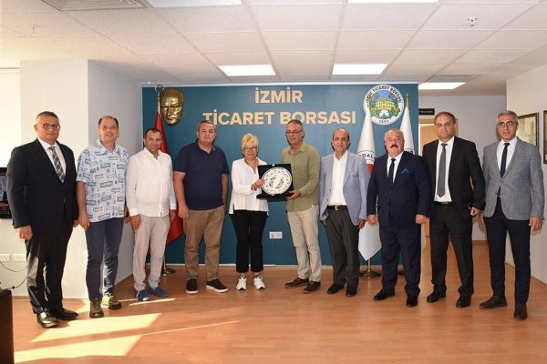 BORSA YÖNETİMİ İZMİR TİCARET BORSASINI ZİYARET ETTİ