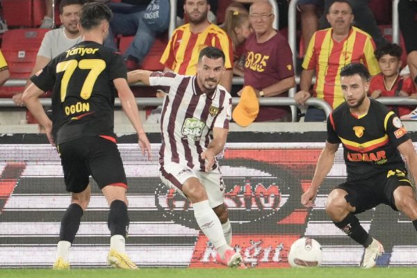 İZMİR’DEN 1 PUANLA DÖNDÜK