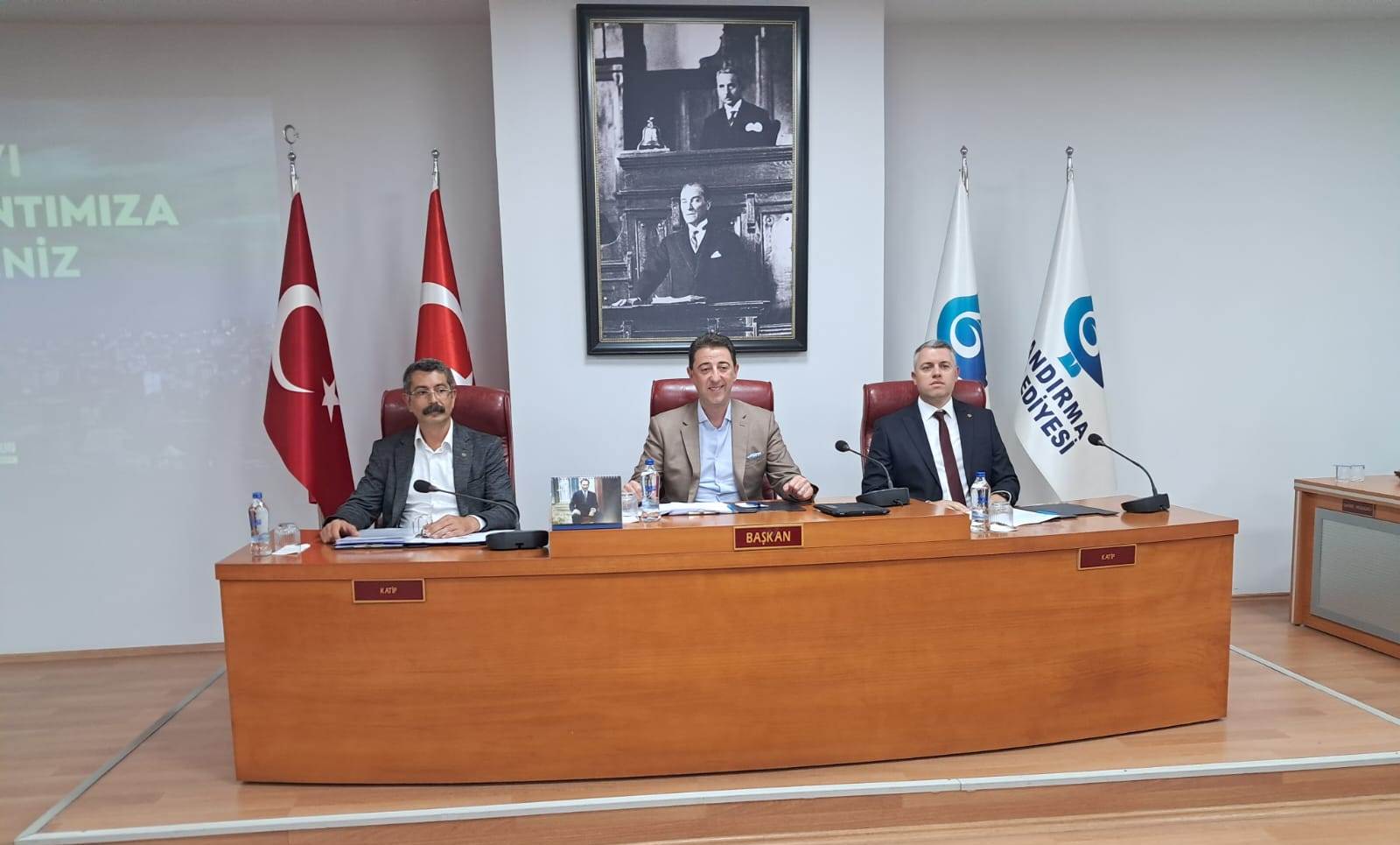 Ak Parti ve MHP Meclis üyeleri Eylül ayı meclis ayı