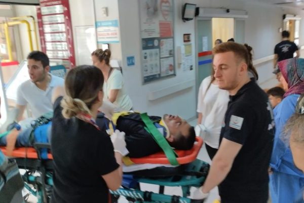 ERDEK’TEKİ TRAFİK KAZASINDA 2 KİŞİ YARALANDI
