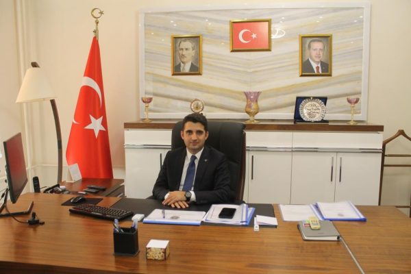 MANYAS KAYMAKAMI EMRE YEŞİL GÖREVE BAŞLADI
