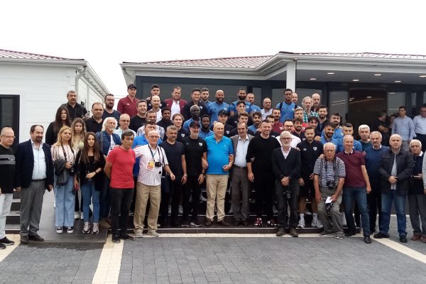 BANDIRMASPOR MEDYA GÜNLERİ’NİN İLKİNİ “İN BORDO CAFE”DE GERÇEKLEŞTİRDİ