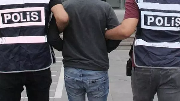 Bandırma’da telefon yoluyla yaşanan hırsızlıklara bir yenisi eklendi. Suriye uyruklu