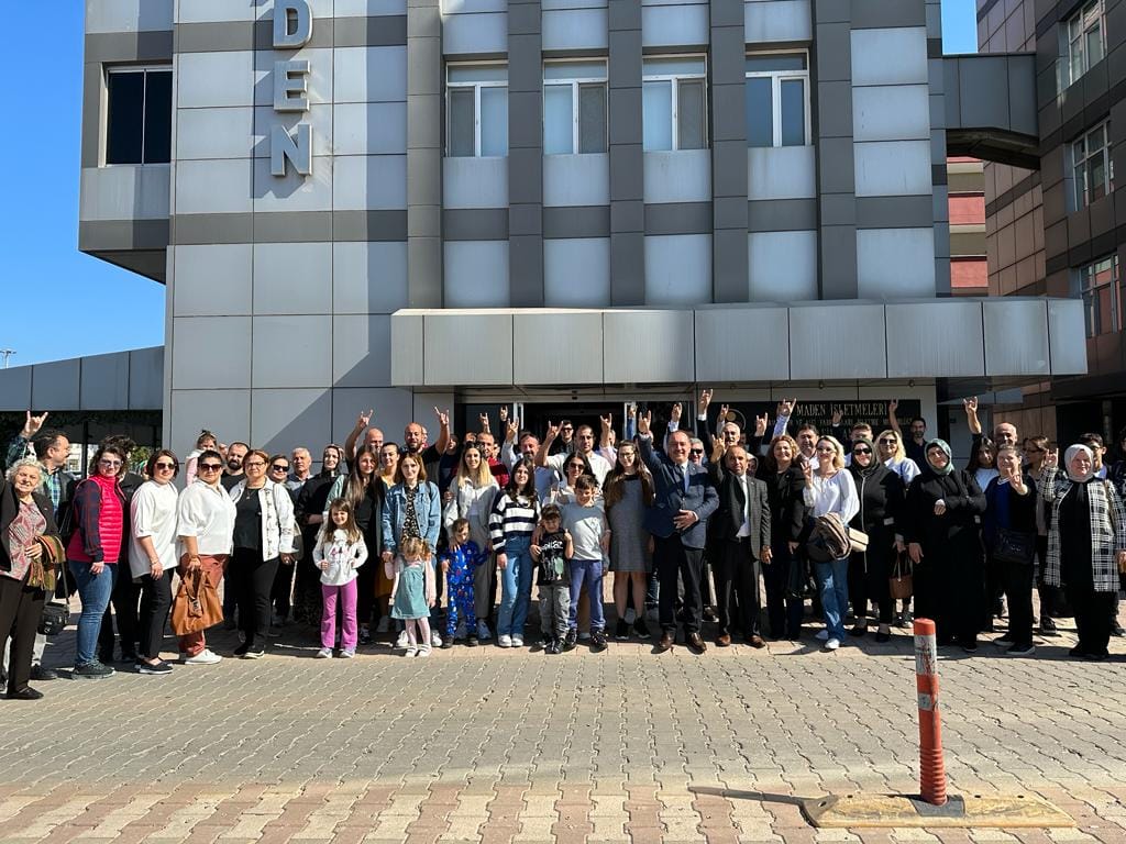 MHP İlçe yönetim kurulu üyeleri ve aileleri sabah kahvaltısında bir