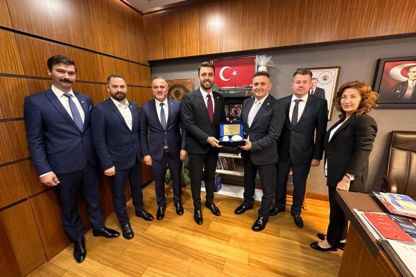 BANDIRMA TİCARET ODASI HEYETİ GAZİ MECLİSTE