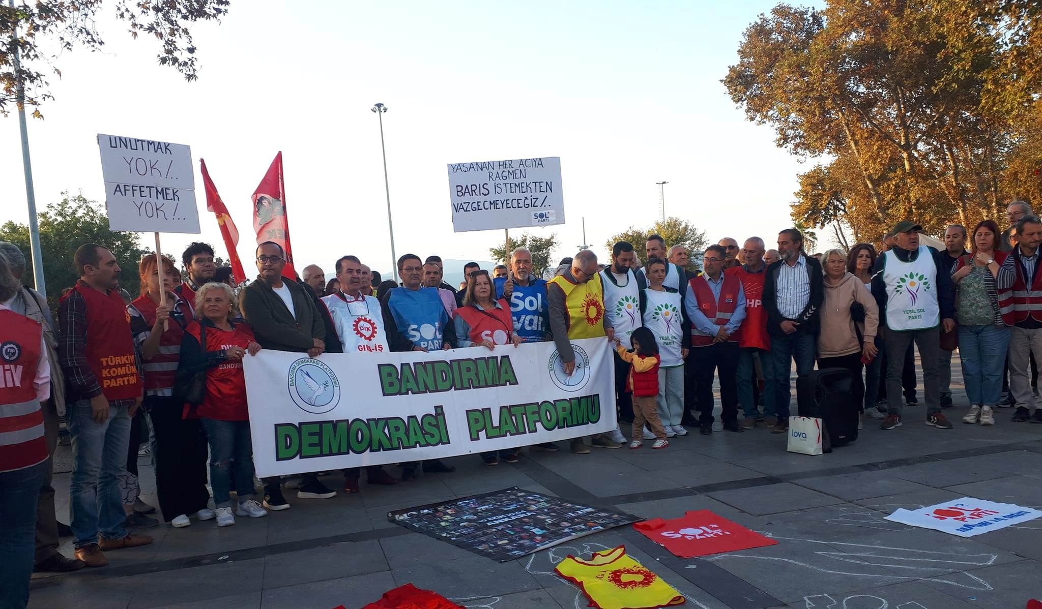 Bandırma Demokrasi Platformu bileşenleri 10 Ekim 2015 yılında Ankara’daki bombalı