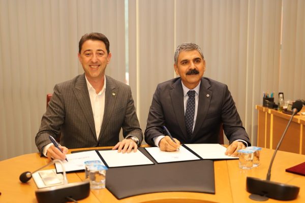 GENEL İŞ SENDİKASI BELEDİYE İLE SÖZLEŞME İMZALADI