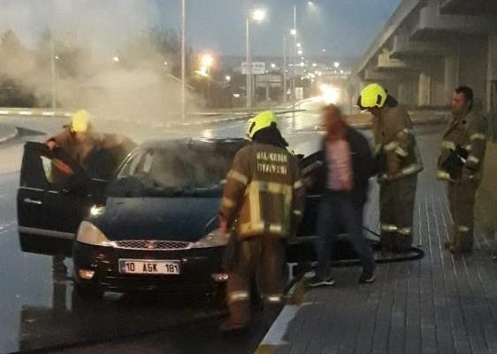 BANDIRMA’DA SEYİR HALİNDEKİ ARAÇ YANDI