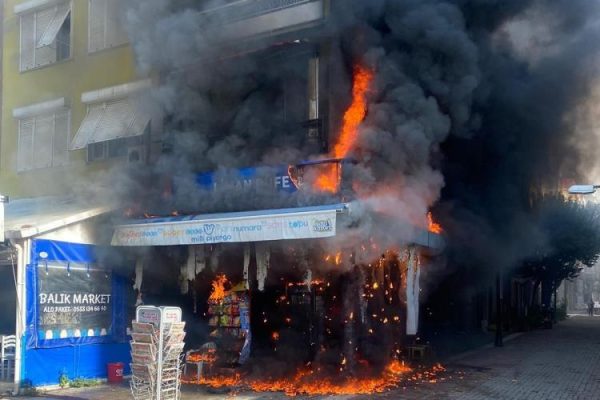 ERDEK’TE RESTORAN YANGINI