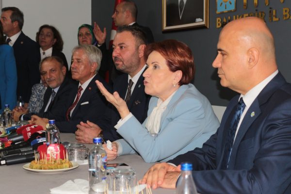 SEÇİMLERE TEK GİRECEĞİZ DEDİ, ADAYLARINI AÇIKLADI! BİR YER HARİÇ!