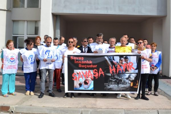 SAĞLIK ÇALIŞANLARI İSRAİL’İ LANETLEDİ