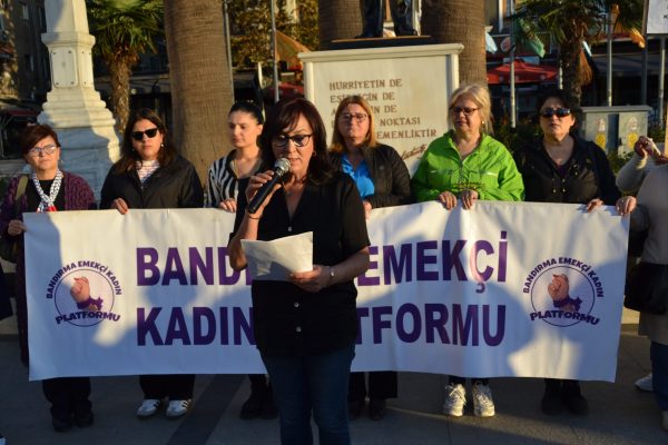 EMEKÇİ KADINLAR FİLİSTİN İÇİN MEYDANA İNDİLER