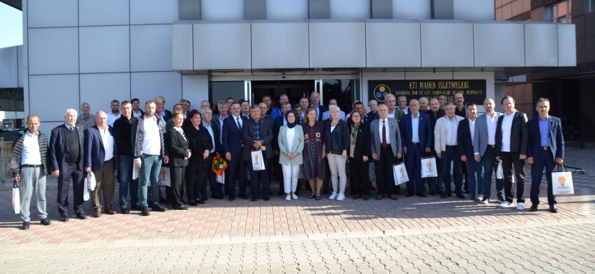 Ak Parti 19 Ekim Muhtarlar Günü dolayısıyla muhtarlar ile kahvaltıda