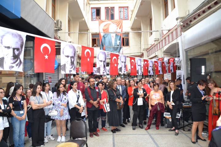 Türkiye Cumhuriyetinin 100. yılı dolayısıyla Bandırma’da etkinlikler devam ediyor. Bu