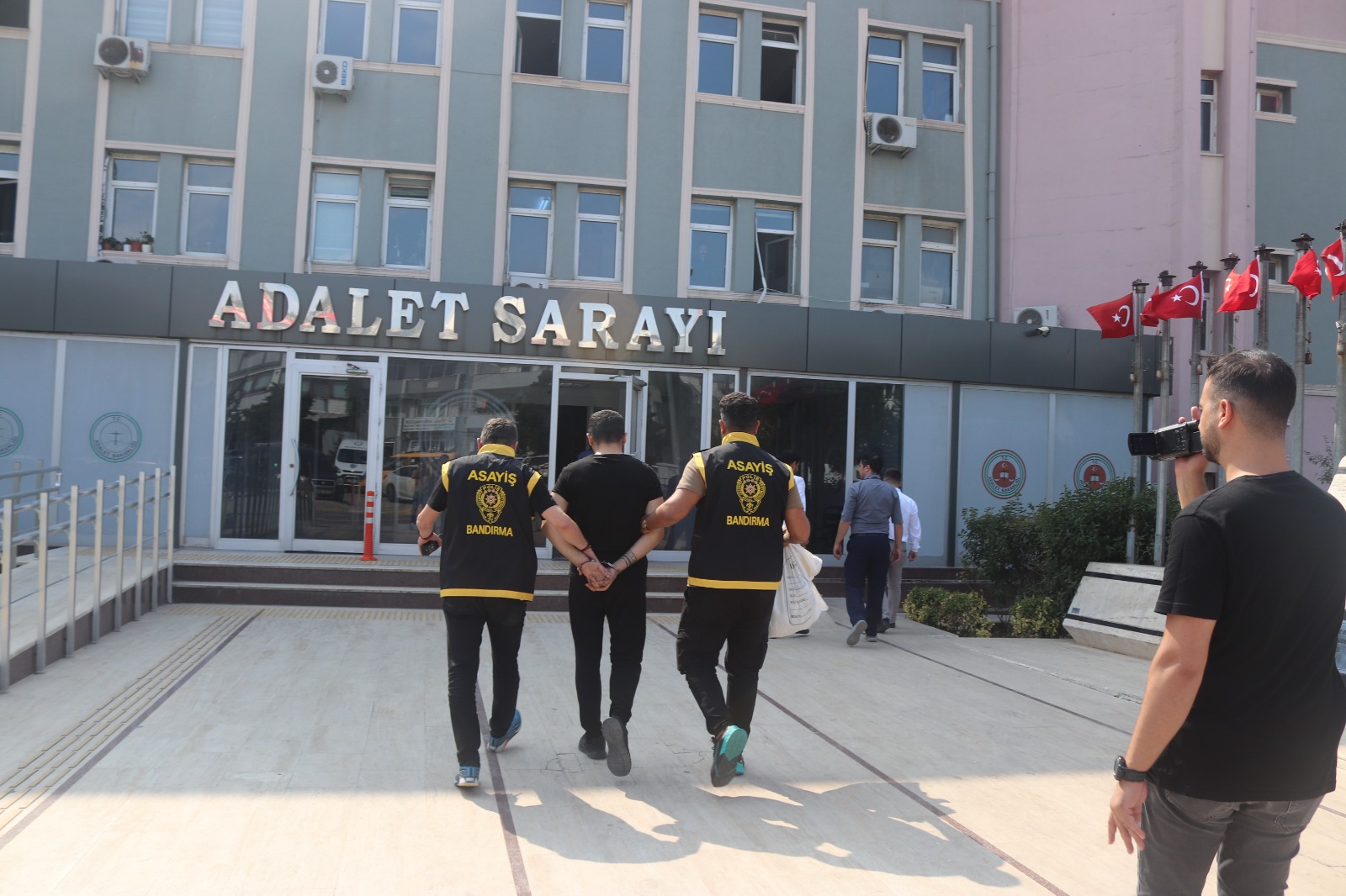 Sabah saat 06.00 sularında meydana gelen olayda bir çorbacı da