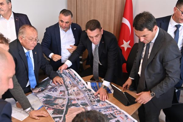 BÜYÜKŞEHİR YAN YOLLARIN YAPIMINA 6 KASIM’DA BAŞLIYOR