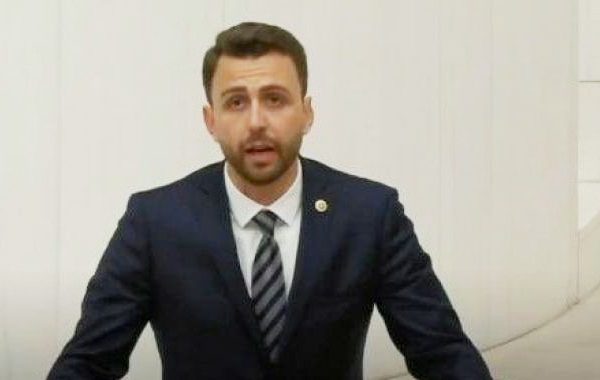 ALİ TAYLAN ÖZTAYLAN MUHTARLAR GÜNÜNÜ KUTLADI