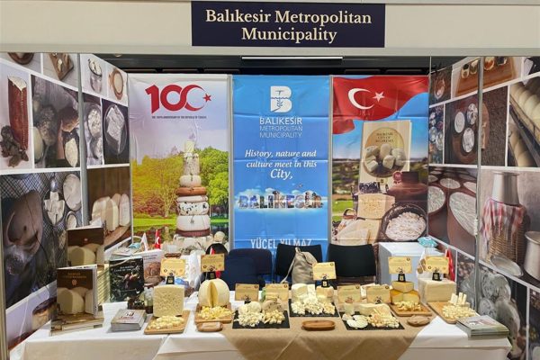 BALIKESİR PEYNİRLERİ DÜNYA PEYNİR YARIŞMASINDA