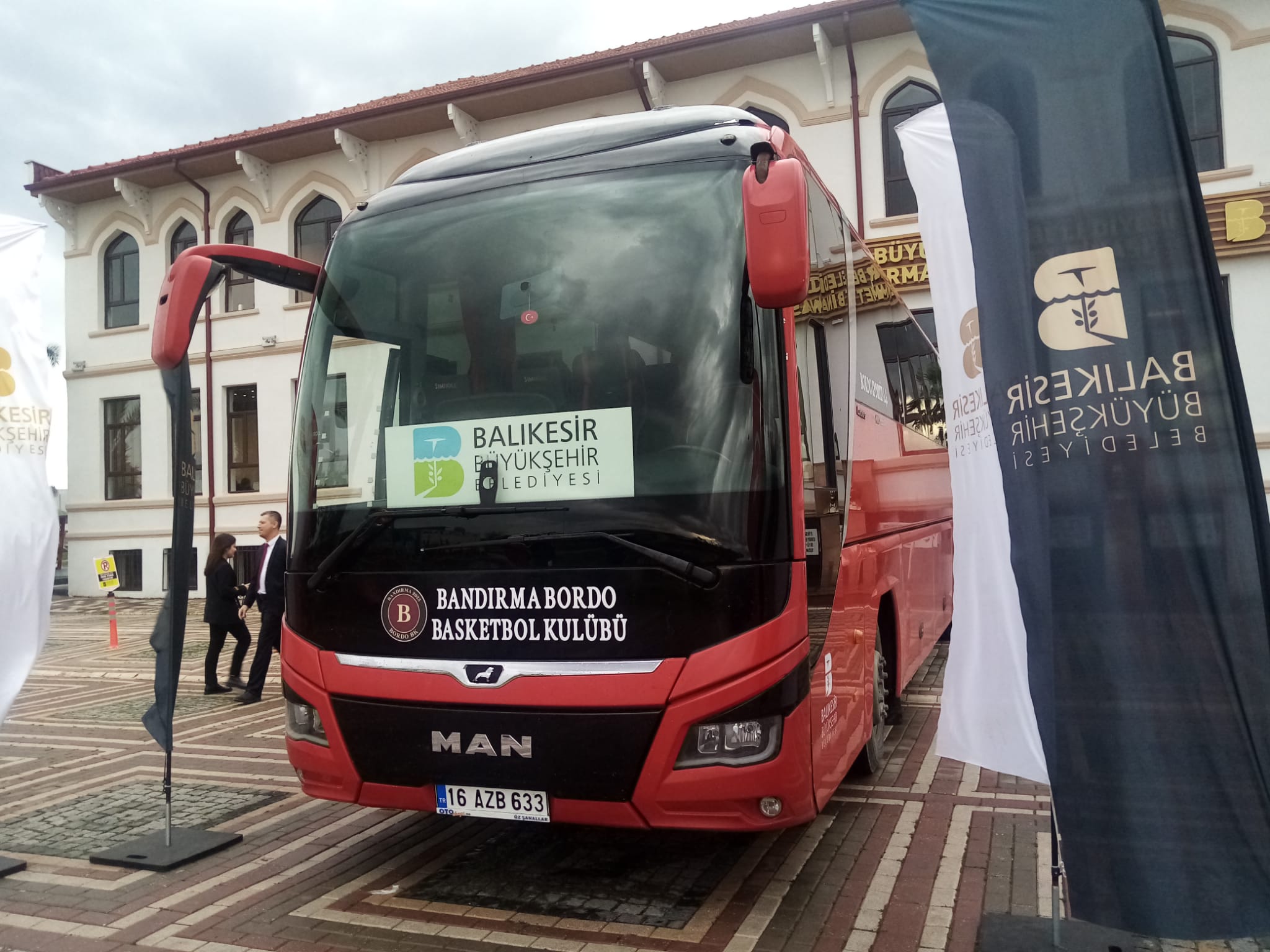 Balıkesir Büyükşehir Belediye Başkanı Yücel Yılmaz, Türkiye 2. liginde mücadele