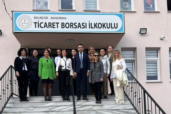 BORSA KADIN GİRİŞİMCİLERDEN ÖĞRETMENLERE ZİYARET