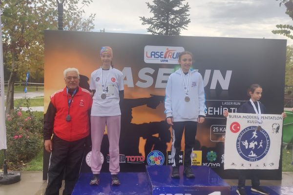 MODERN PENTATLON SPORCULARININ BÜYÜK BAŞARISI