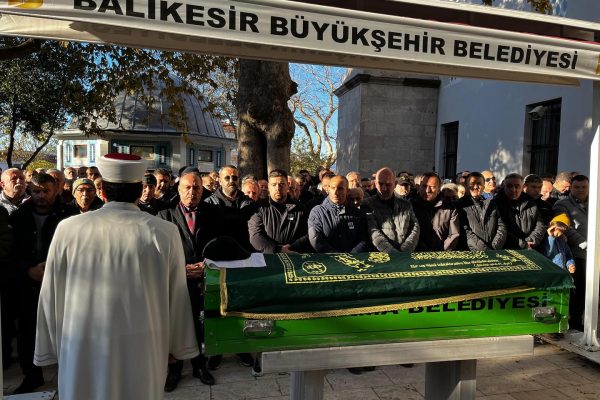 ŞÜKRÜ BERBER SON YOLCULUĞUNA UĞURLANDI