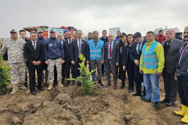 BİNLERCE FİDAN TOPRAKLA BULUŞTU