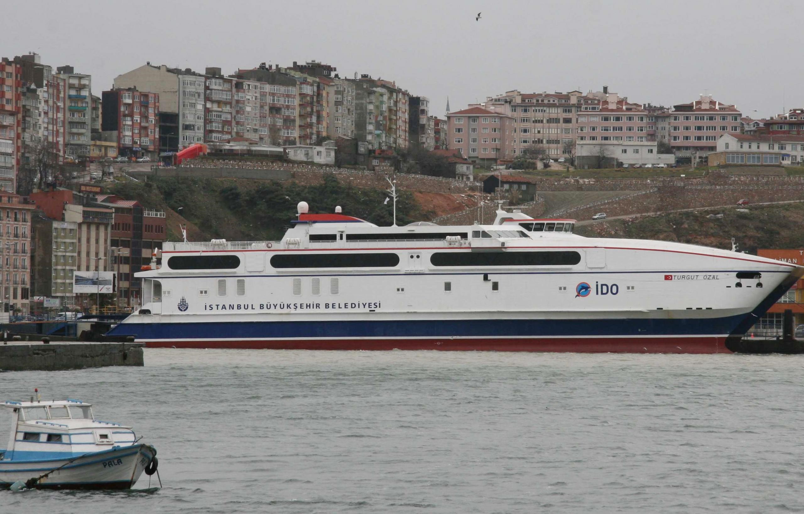 İDO SEFERLERİNE FIRTINA ENGELİ İDO, olumsuz hava şartları sebebiyle 11 Kasım tarihli bazı deniz