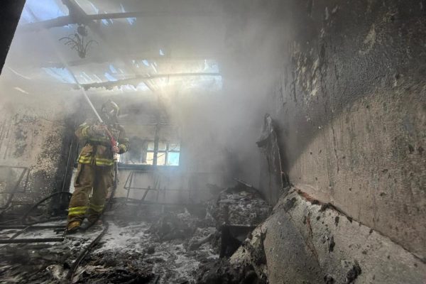 ERDEK’TEKİ YANGINDA EV KÜLE DÖNDÜ