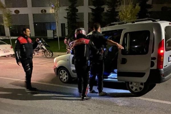 ARANAN 10 ŞAHIS YAKALANDI