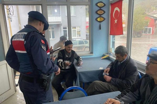 BALIKESİR’DE ARANAN 22 ŞAHIS YAKALANDI