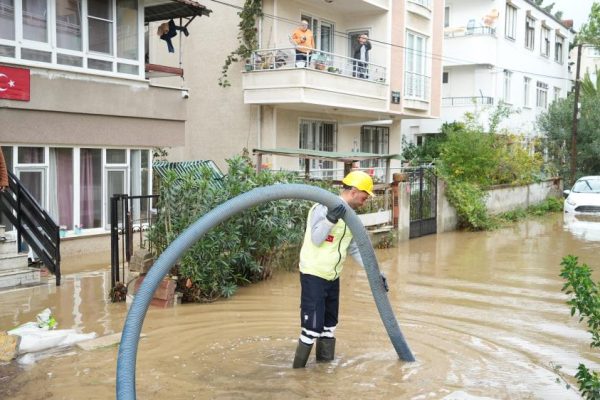 EDREMİT FELAKETİ YAŞADI