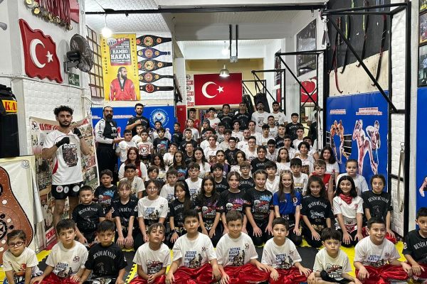 ALTIN YUMRUK TÜRKİYE ŞAMPİYONASI İÇİN MUDANYA’DA