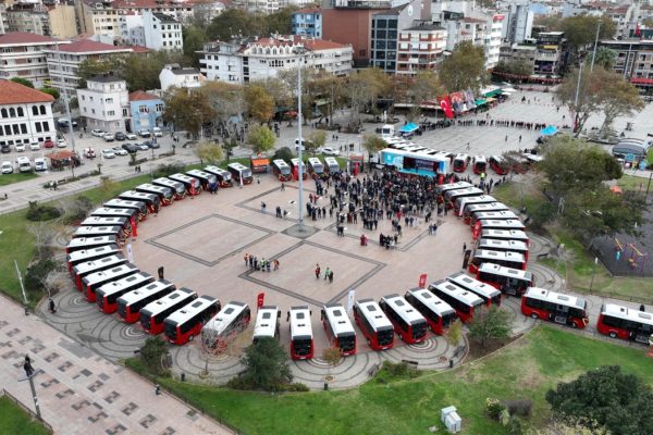 BÜYÜKŞEHİR’DEN BANDIRMA’YA 55 OTOBÜSLÜK FİLO