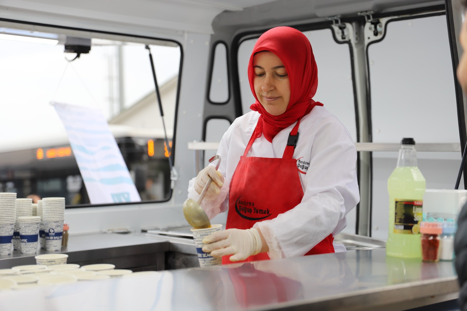 Sosyal belediyecilik çalışmaları ile günün her saatinde vatandaşlarının yanında olan