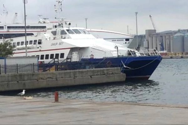 BANDIRMA İSTANBUL DENİZ OTOBÜSÜ SEFERLERİ İPTAL EDİLDİ