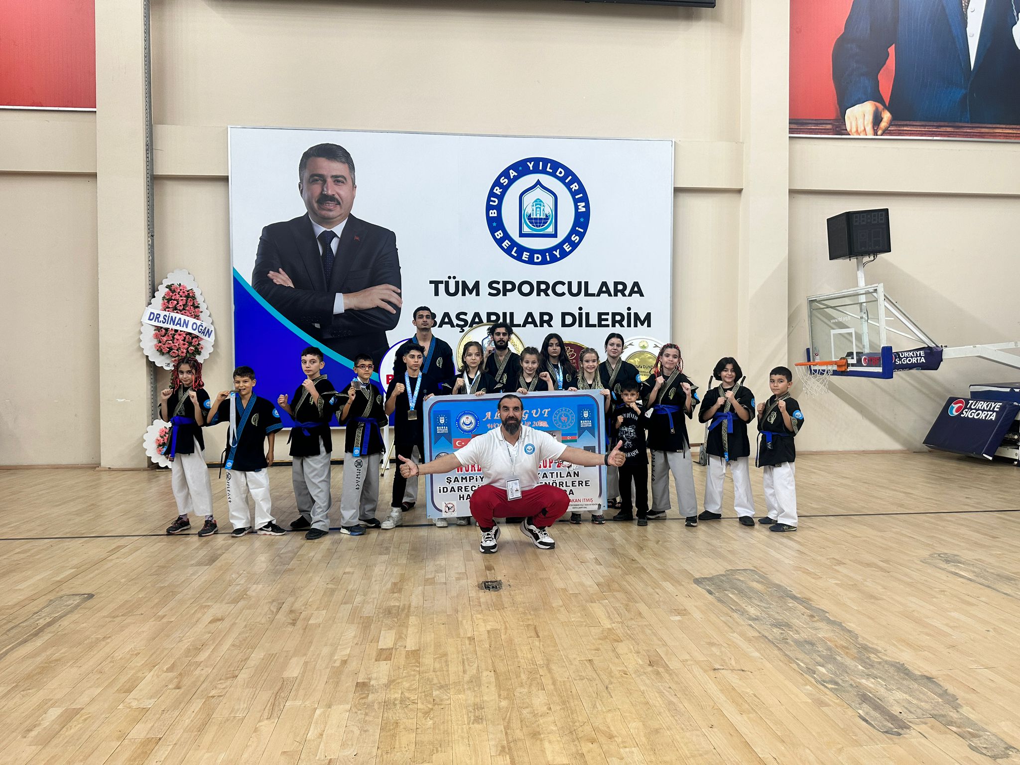 Altın Yumruk Spor Kulübü, Dünya Alpagut Federasyonu tarafından düzenlenen 4. Alpagut