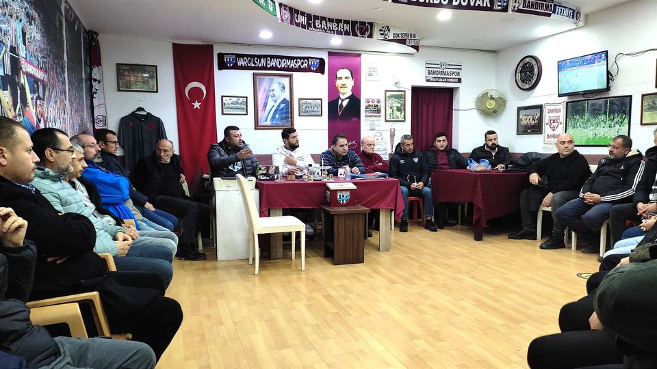 Bordo beyazlı taraftarlar Cumartesi günü oynanacak Kocaeli maçı öncesinde Bandırmaspor
