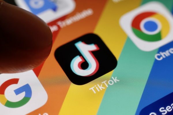 SON DAKİKA… TİK TOK YASAKLANIYOR MU?
