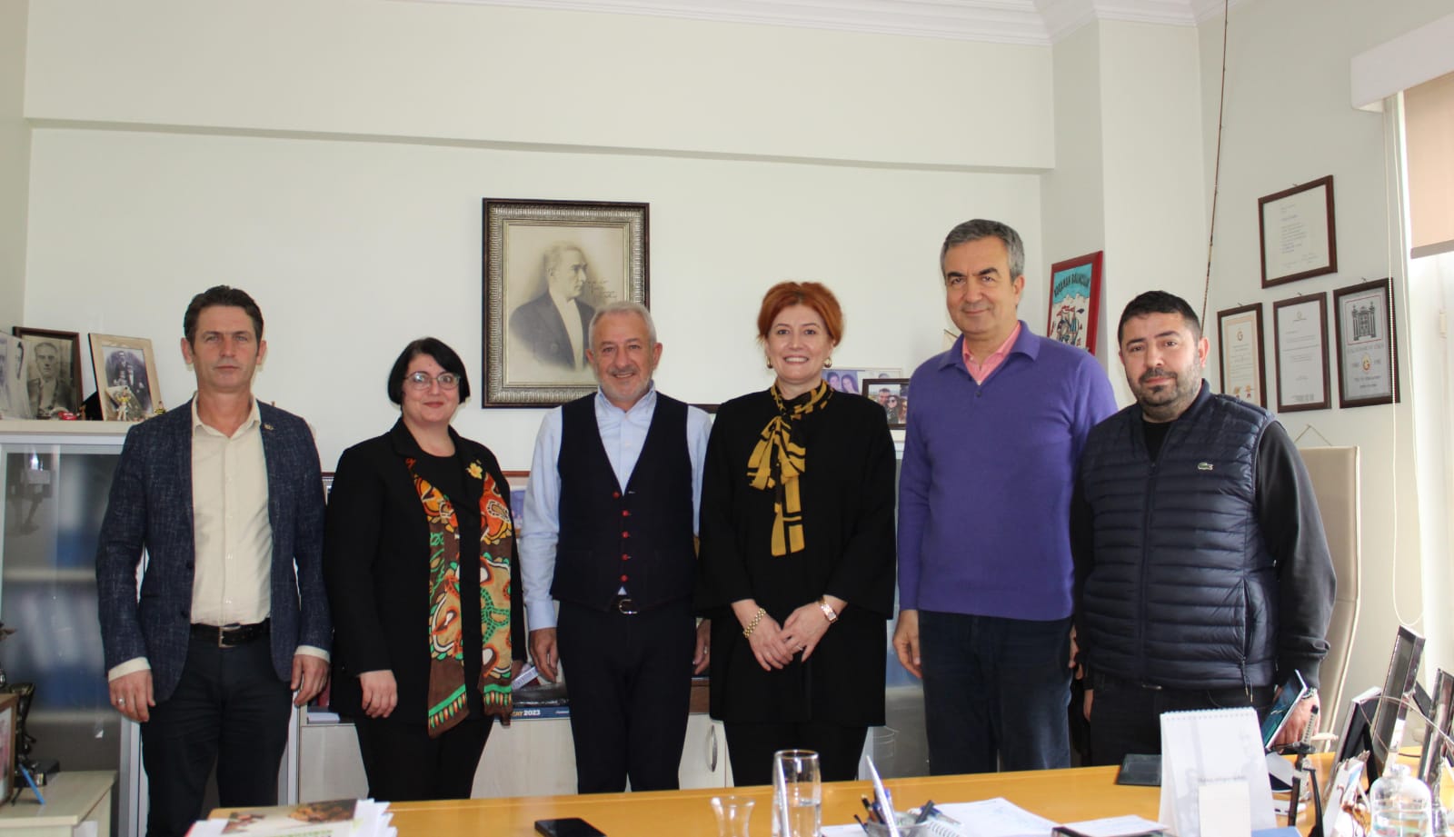 AK Parti Bandırma Belediye Başkan Aday Adayı Oya Yücel,  bugün
