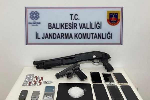 JANDARMA’DAN KAÇAKÇILIK VE ORGANİZE SUÇ OPERASYONU