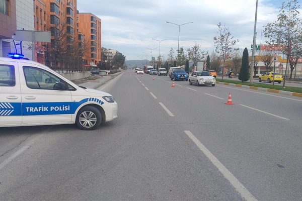ÇEVREYİ RAHATSIZ EDEN 42 ARACA CEZA YAZILDI