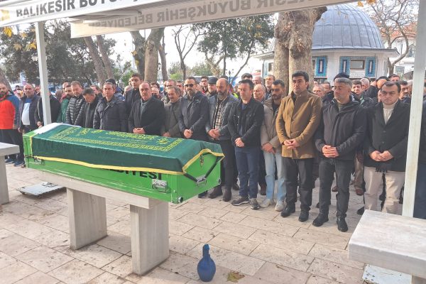 YURTTAŞ BAKKAL DUALARLA UĞURLANDI
