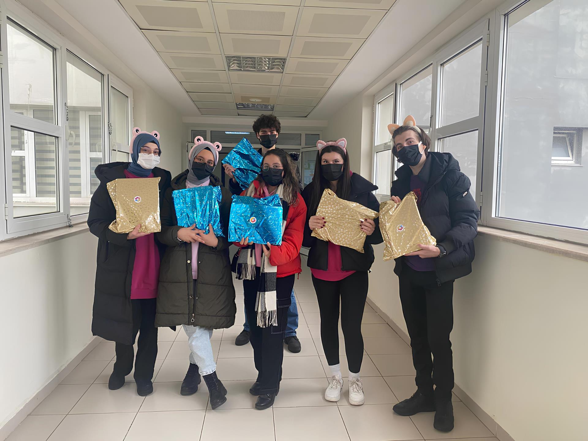   Bandırma Onyedi Eylül Üniversitesi Sosyal Yardım Topluluğu yıl boyunca