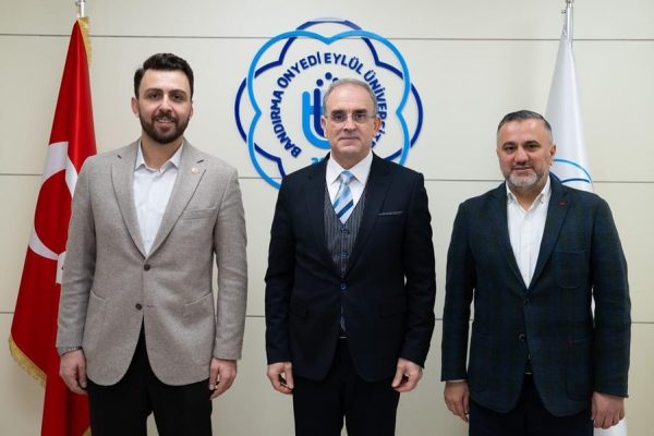 ALİ TAYLAN ÖZTAYLAN REKTÖR BOZ’U ZİYARET ETTİ