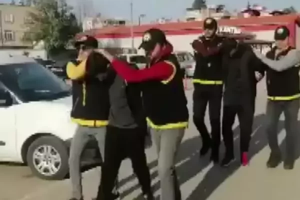 POLİSİN ŞÜPHELENDİĞİ ŞAHISLAR SUÇ MAKİNESİ ÇIKTI
