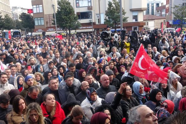 BAŞKAN YILMAZ’A COŞKULU KARŞILAMA